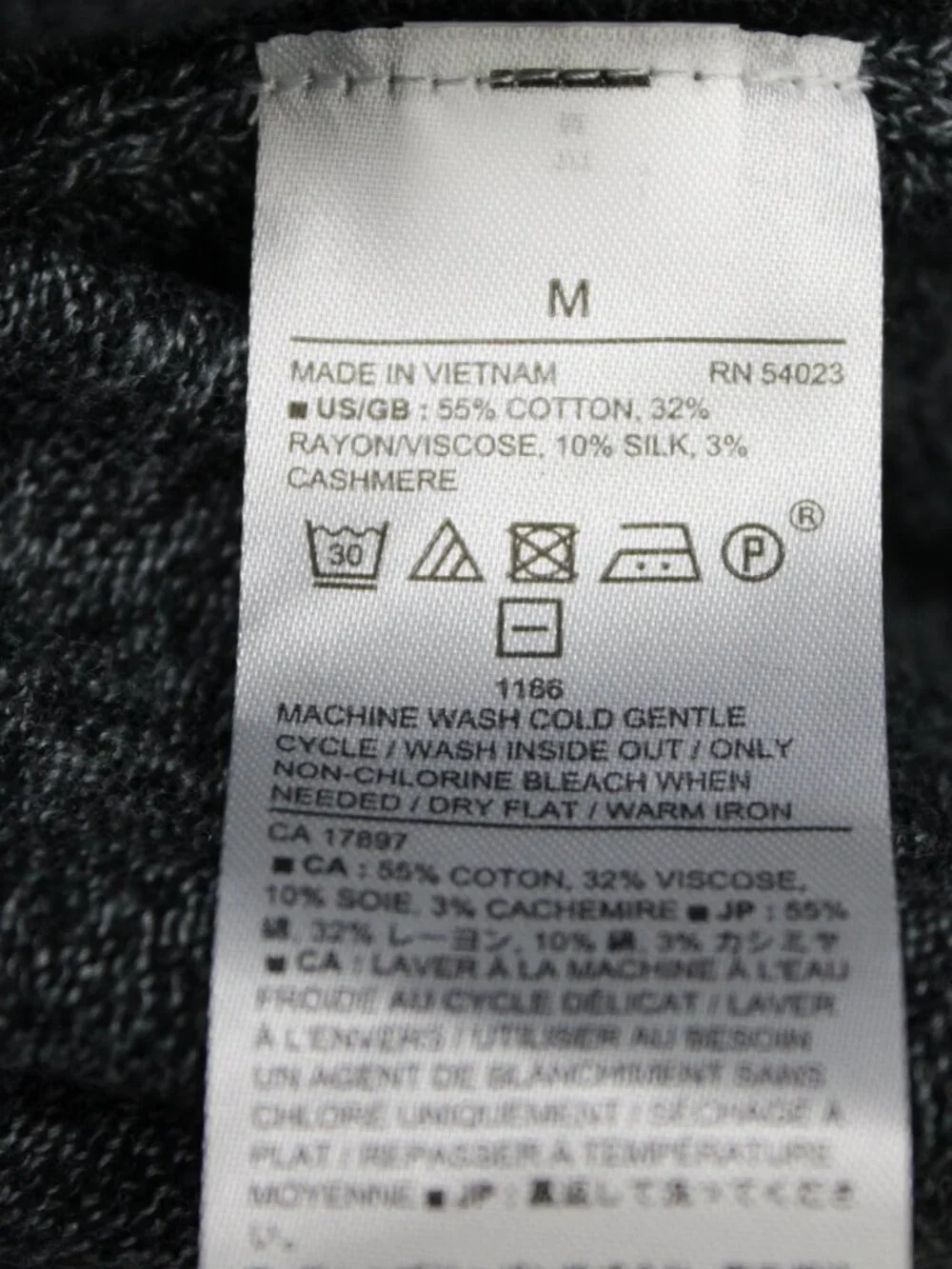 Banana Republic Sweater NWT Mens Medium Gray Premium Luxe Yarn Silk/Cashmere L/S